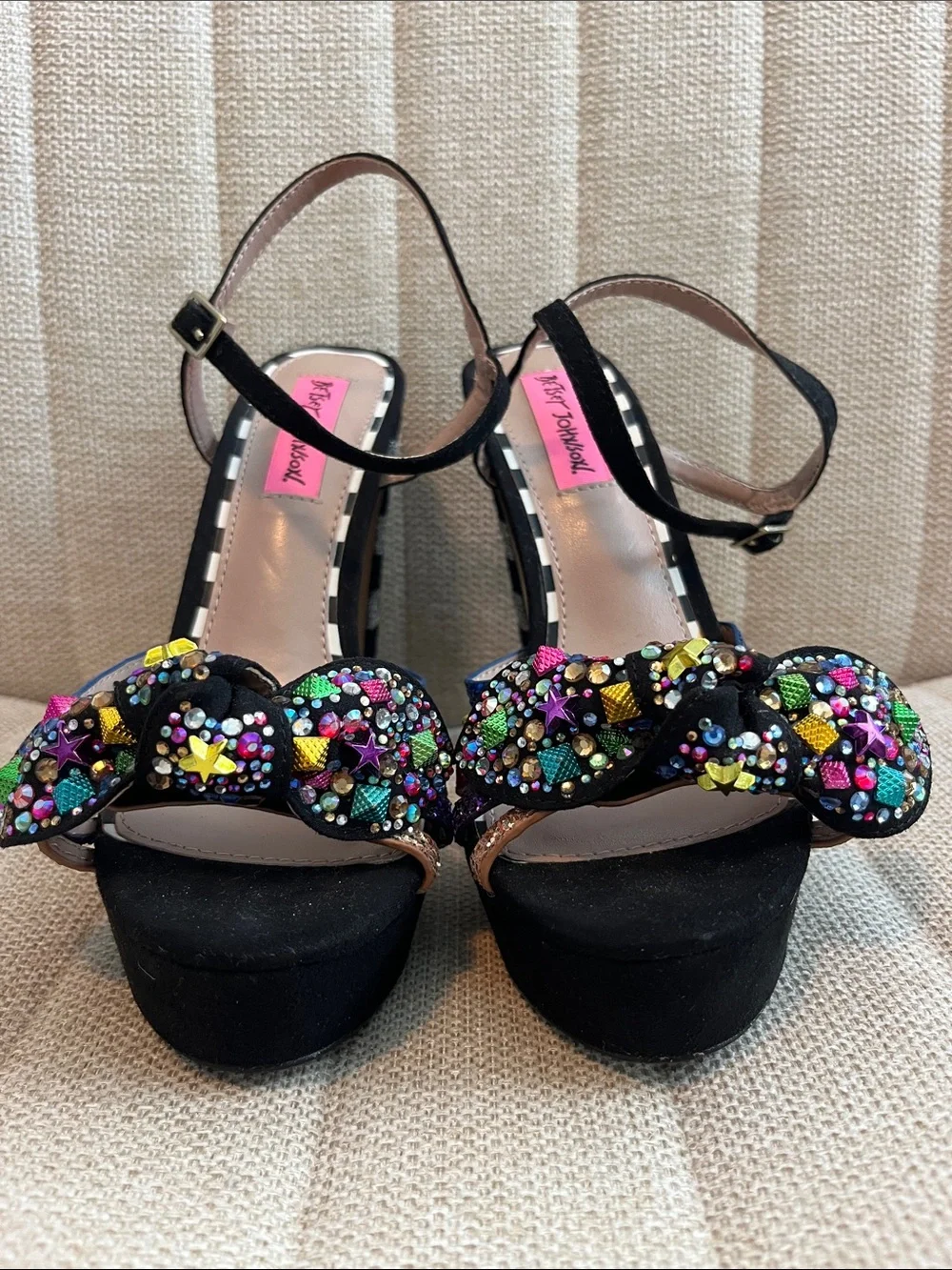 Betsey Johnson tobie rhinestone glitter metallic embellished platform sandals 7